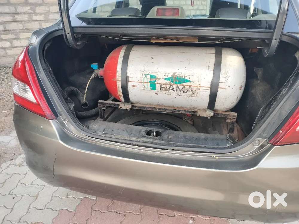 Maruti Suzuki Swift Dzire 2015 Cng & Hybrids 97255 Km Driven