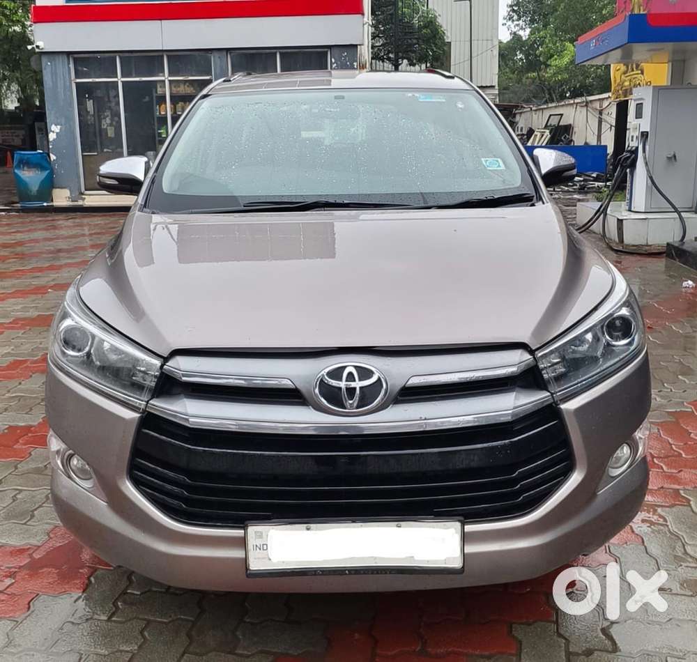 Toyota Innova Crysta 2017