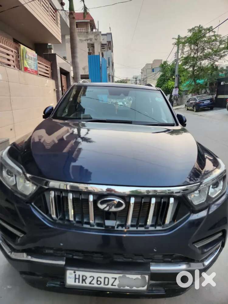 Mahindra Alturas G4 At