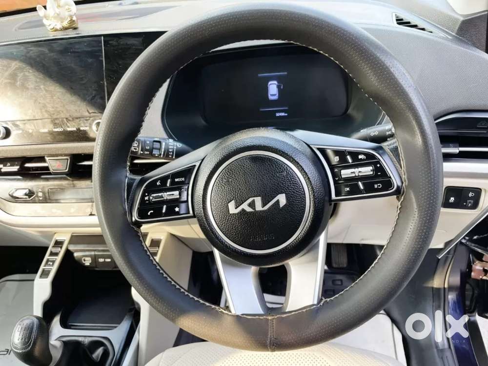 Kia Carens 1.4 Prestige 7 Str, 2023, Petrol