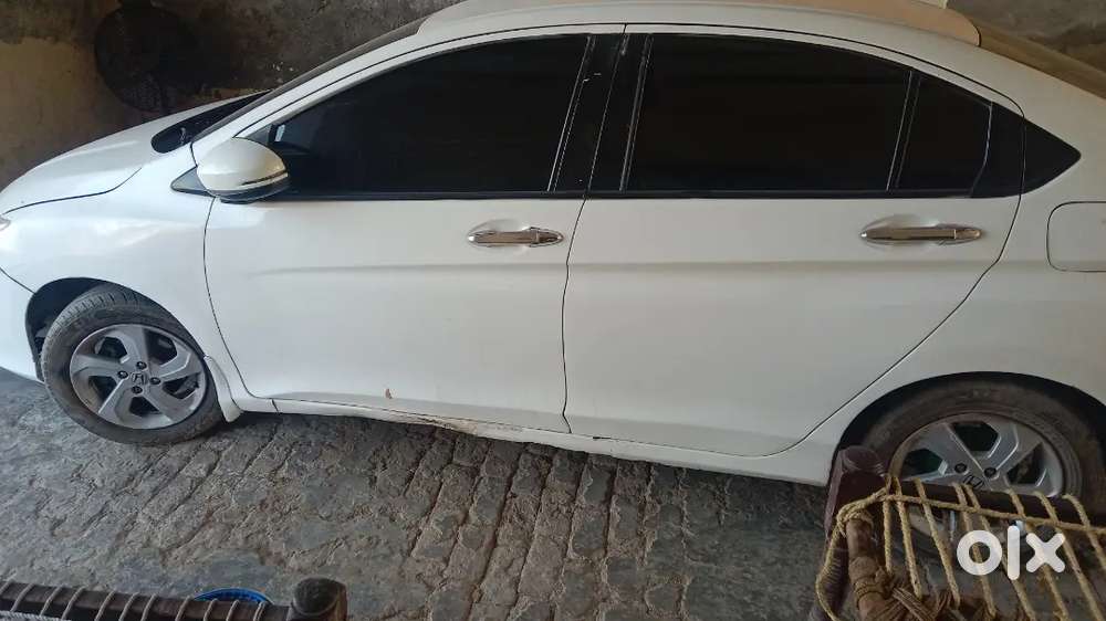 Honda City 2017 Cng & Hybrids 80000 Km Driven