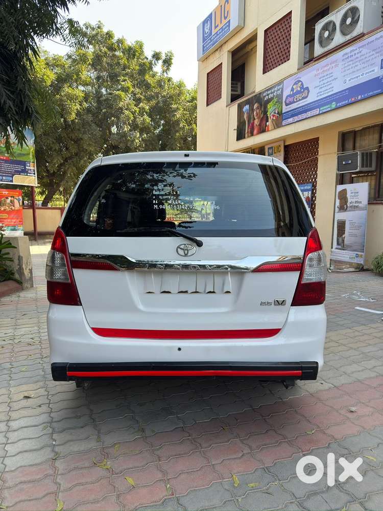Toyota Innova 2012 Diesel Well Maintained