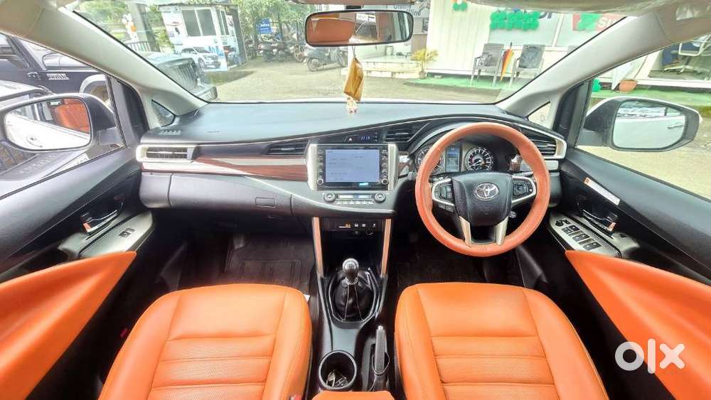 Toyota Innova Crysta 2.4 V 8 Str, 2022, Diesel