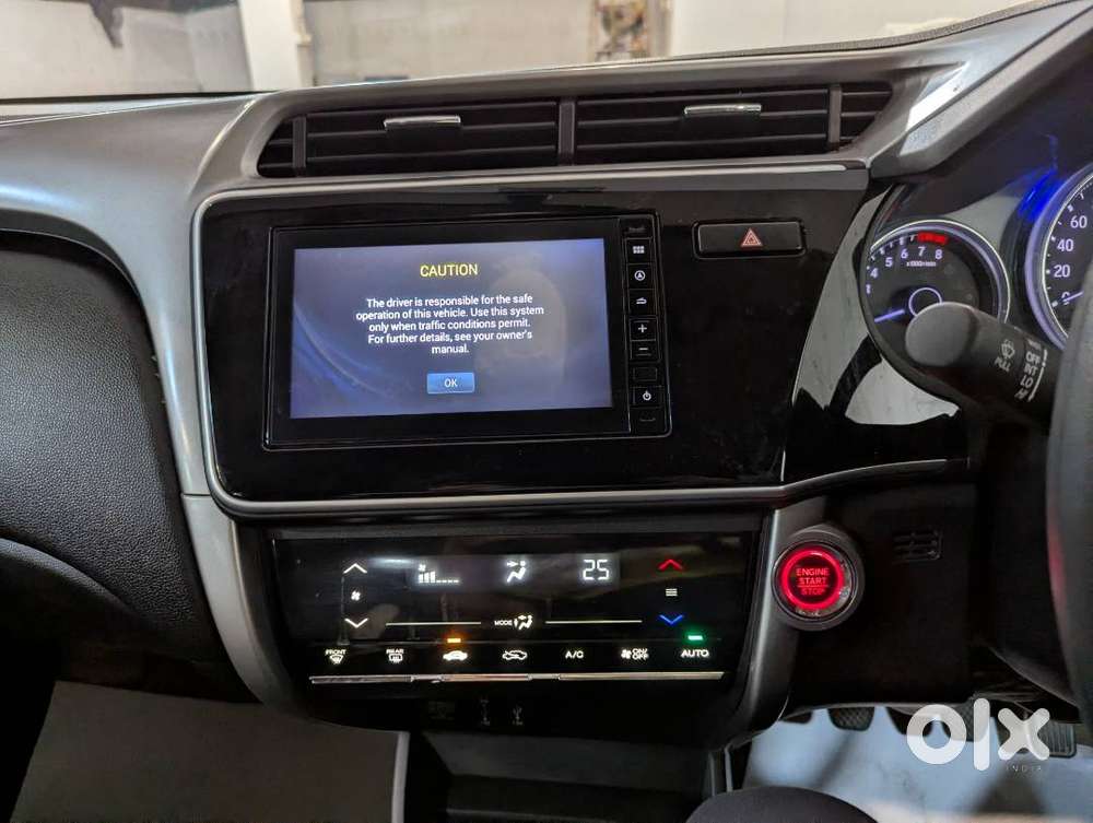 Doctor Driven Honda City 1.5 V I-vtec Manual - 17000km