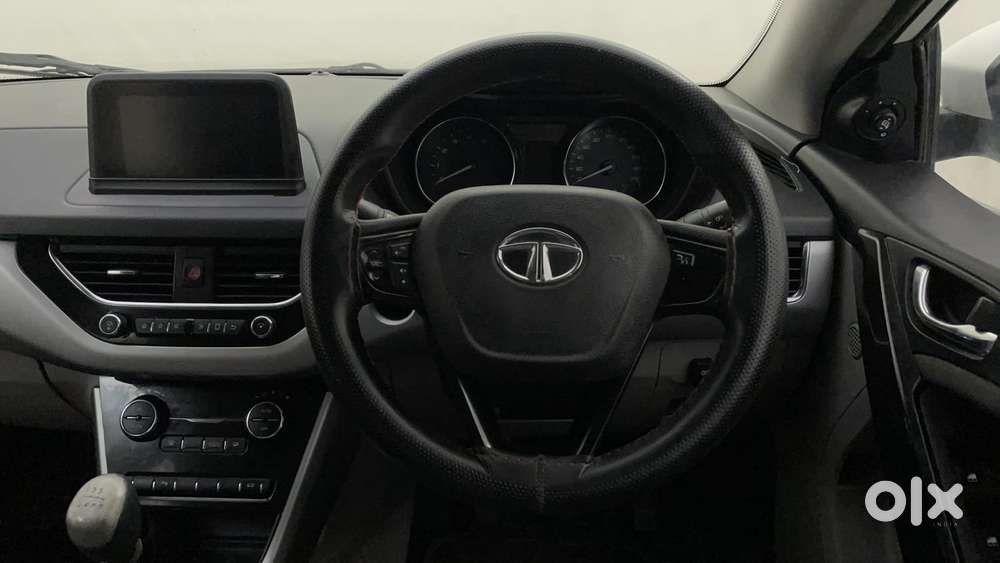 Tata Nexon 1.2 Revotron Xz, 2018, Petrol