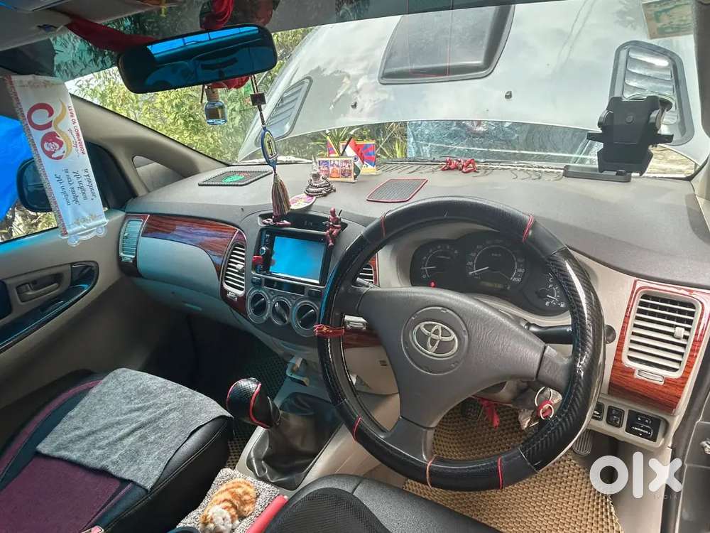 Toyota Innova 2010 Diesel Well Maintained