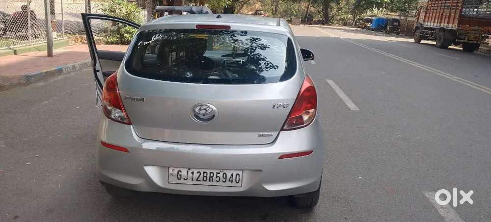 I20, 2nd Owner, Gujrat Registration, Petrol, Sportz ,silver Color,.