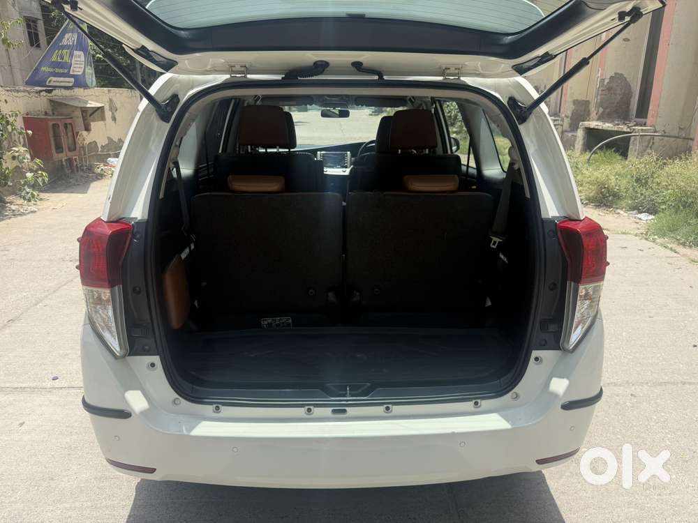 Toyota Innova Crysta [2020-ongoing] 2.4 Zx At 7 Str, 2022, Diesel
