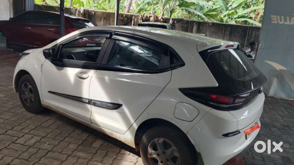 Tata Altroz 1.2 Xm, 2021, Petrol