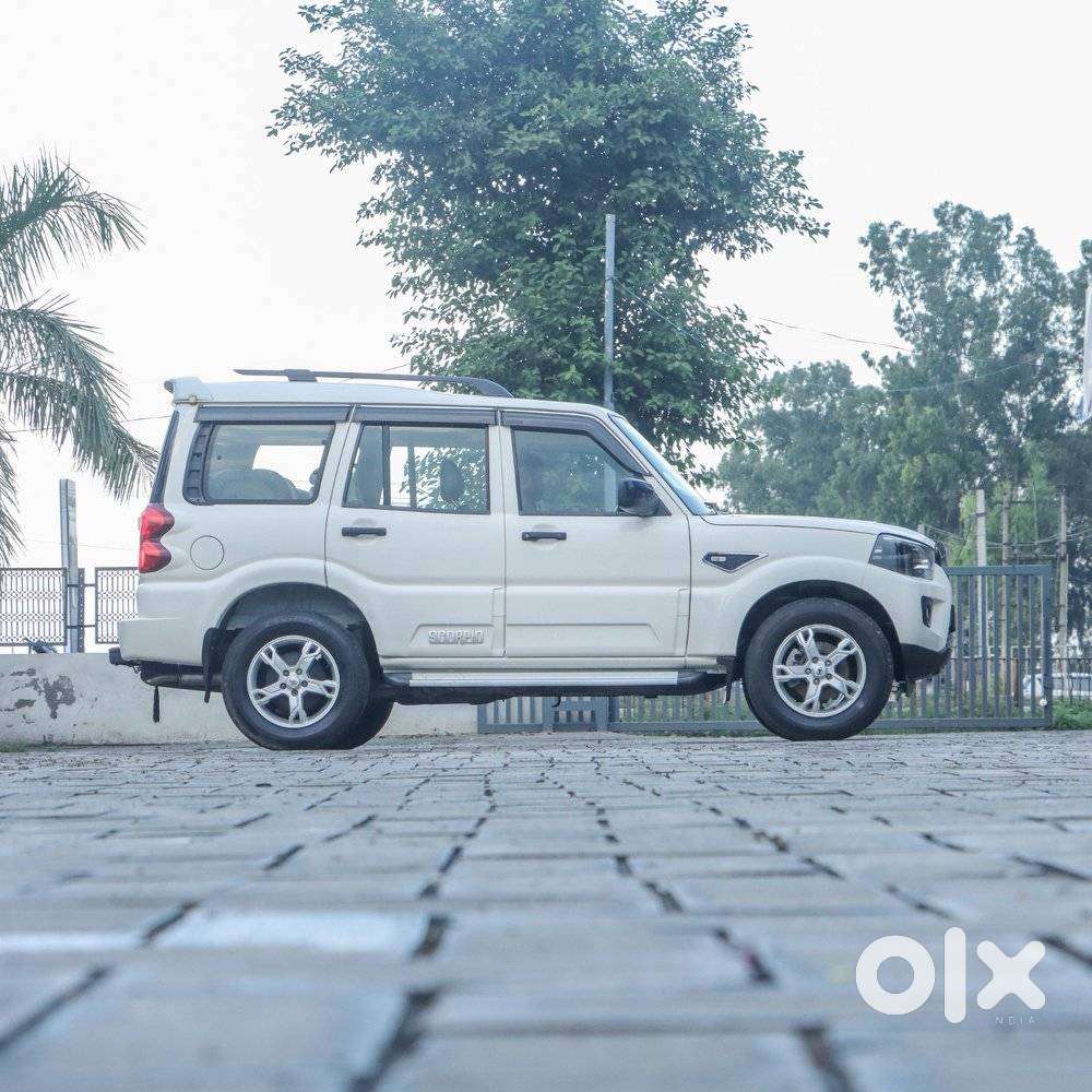Mahindra Scorpio Classic 2.2 S Mt 7 Str, 2022, Electric