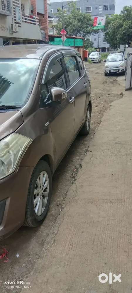 Maruti Ertiga Ddis Diesel Mh01 Mumbai - 7 Seater 90000 Km