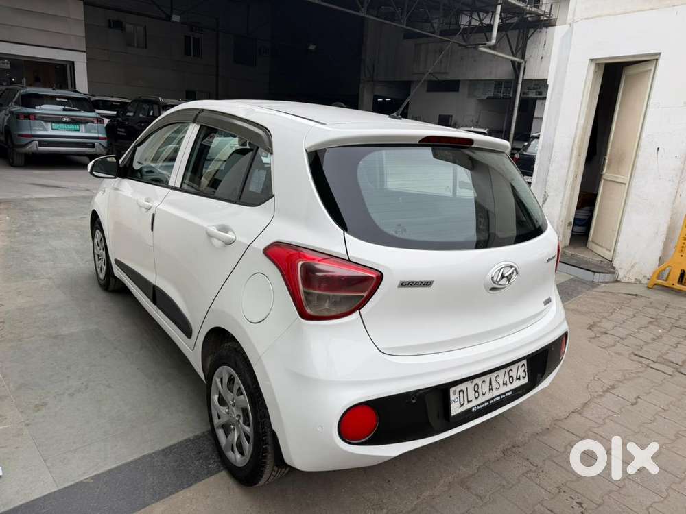 Hyundai Grand I10 Sportz(o) 1.2 Mt, 2017, Cng & Hybrids