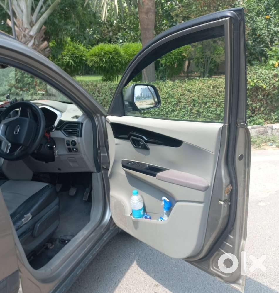Mahindra Kuv100 Nxt 1.2 K6 Plus Petrol 6 Str, 2017, Cng & Hybrids