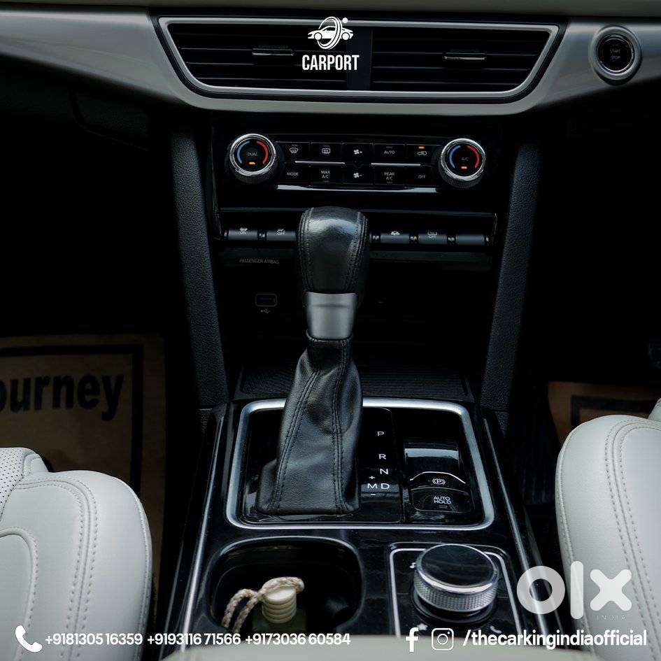 Mahindra Xuv700 Ax7l 6 Str At, 2023, Petrol