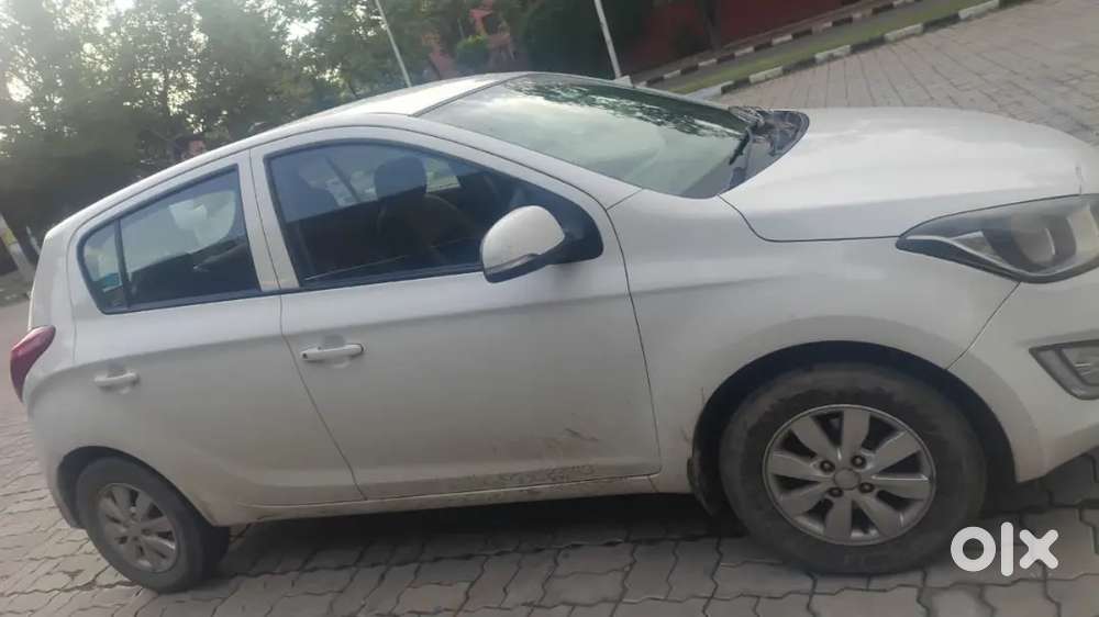 Hyundai I20 Active 2014 Diesel 150000 Km Driven