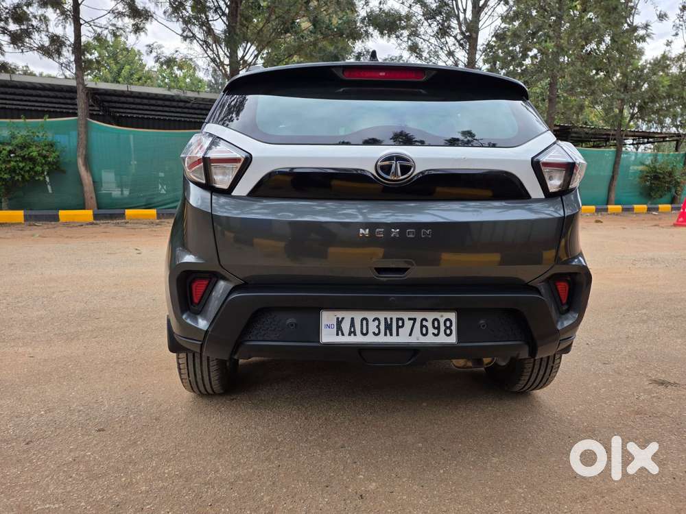 Tata Nexon 1.2 Revotron Xma Amt (s), 2023, Petrol