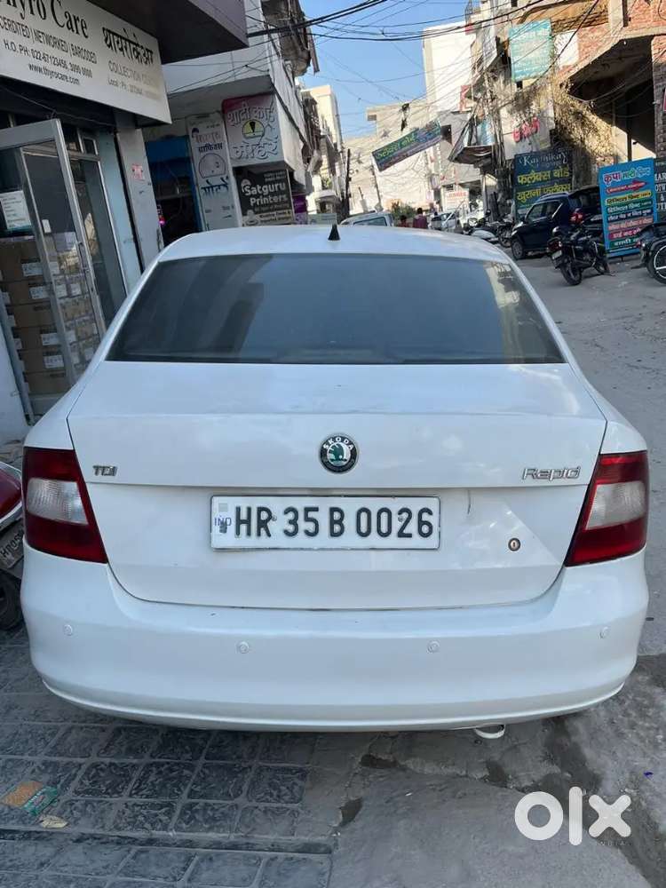 Skoda Rapid Elegance 2013 Diesel