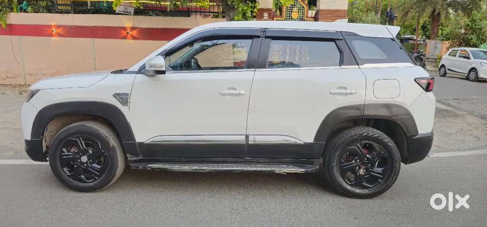Maruti Suzuki Brezza 2023 Cng & Hybrids 72000 Km Driven