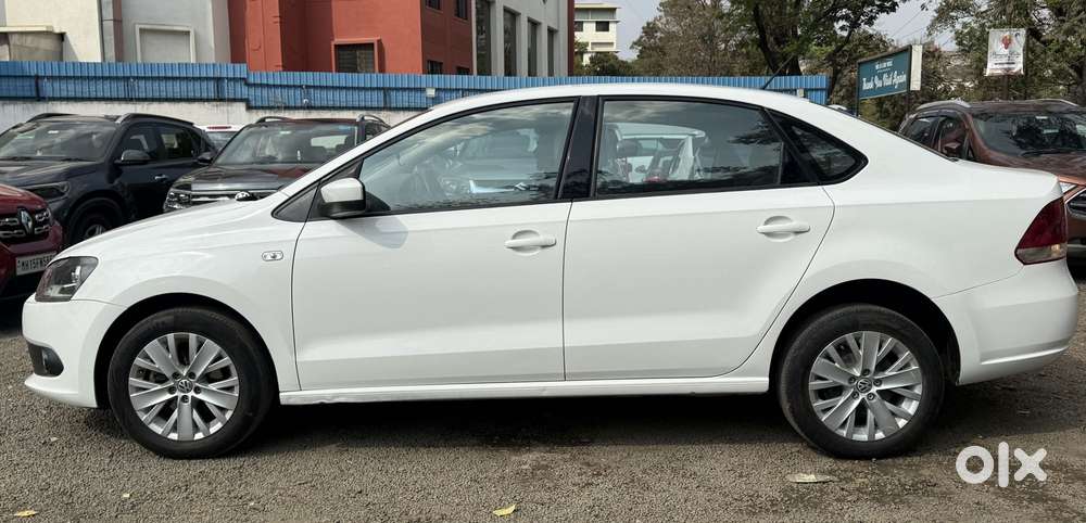 Volkswagen Vento 1.2 Highline Plus At 16 Alloy, 2016, Petrol