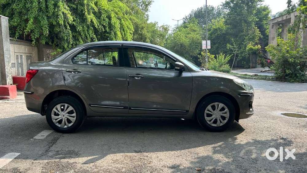 Maruti Suzuki Swift Dzire Vxi Optional, 2017, Petrol