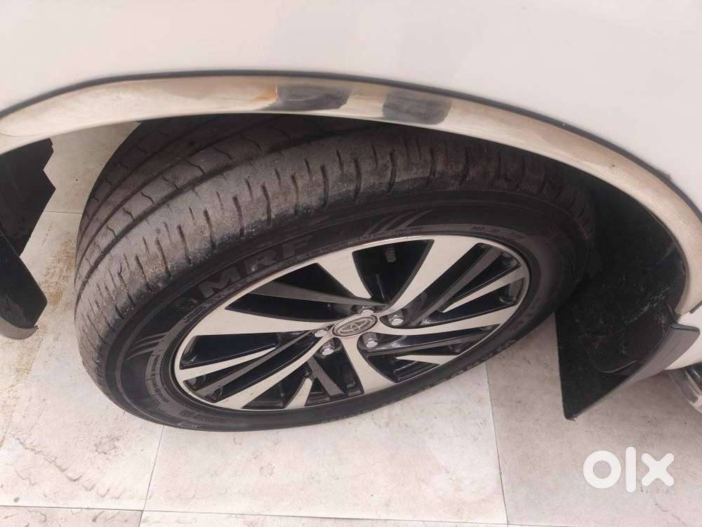 Toyota Innova Crysta [2020-ongoing] 2.4 Zx 7 Str, 2022, Diesel