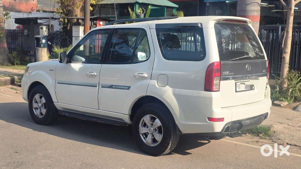 Tata Safari Storme, 2016, Diesel