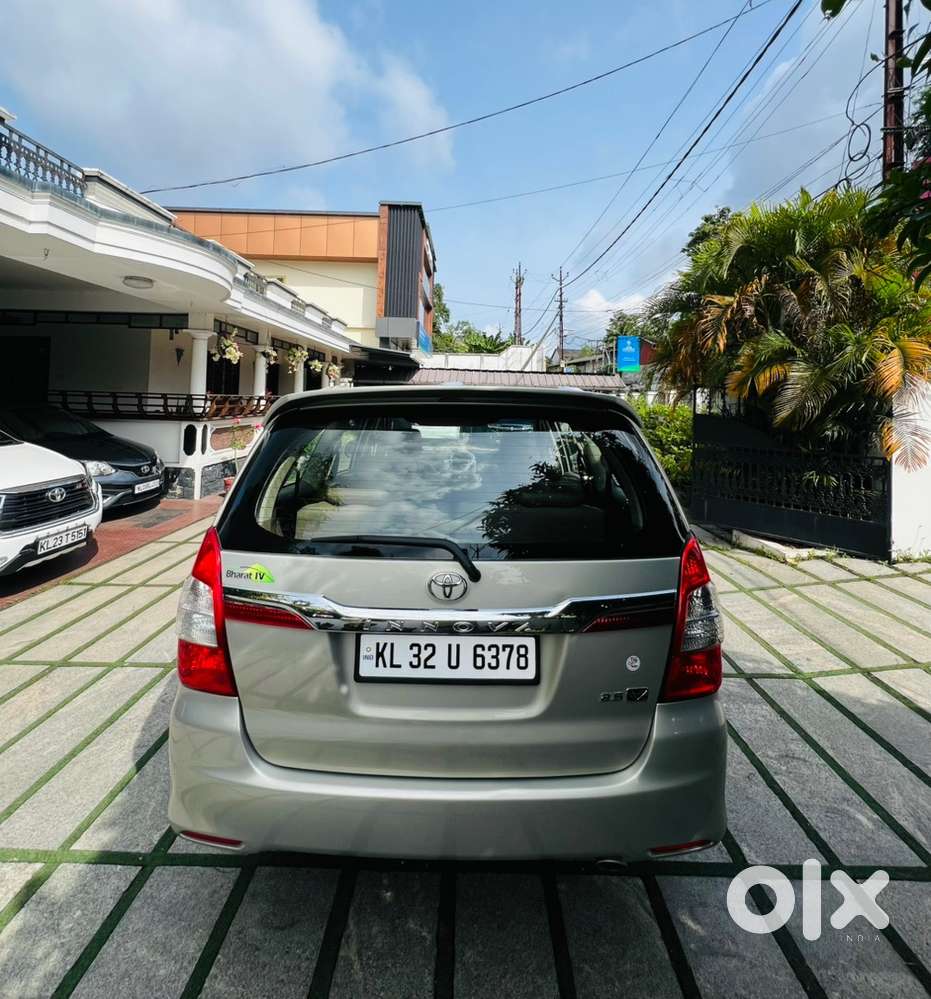 Toyota Innova Diesel 2015 Manual V