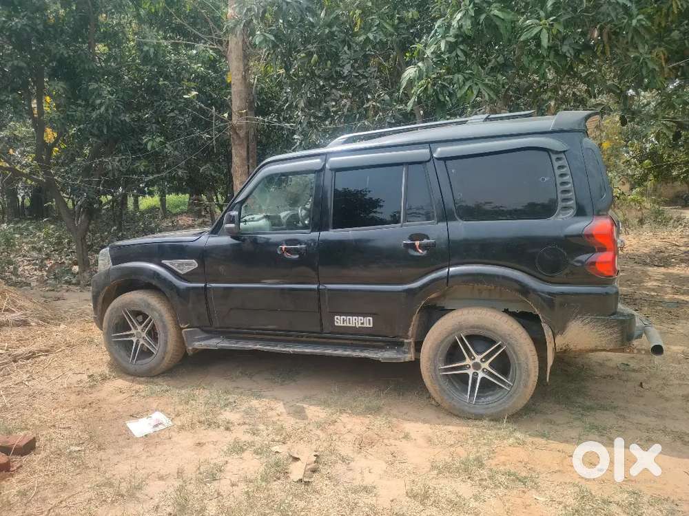 Mahindra Scorpio Classic 2018 Diesel 76000 Km Driven