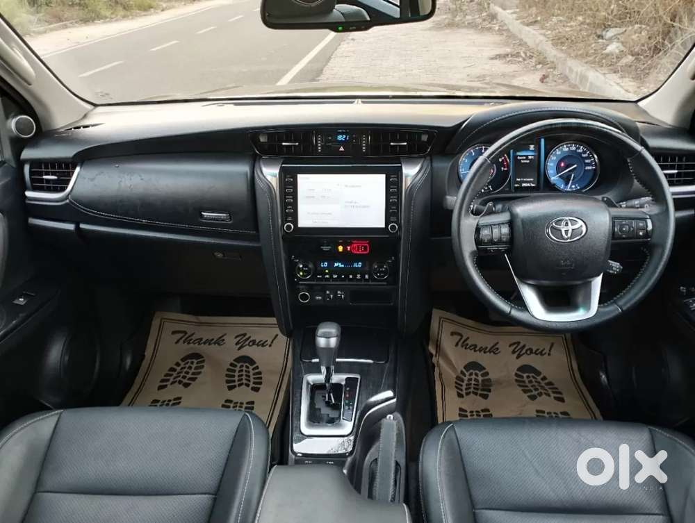Toyota Fortuner 4x2 At 2.7 Petrol, 2025, Petrol