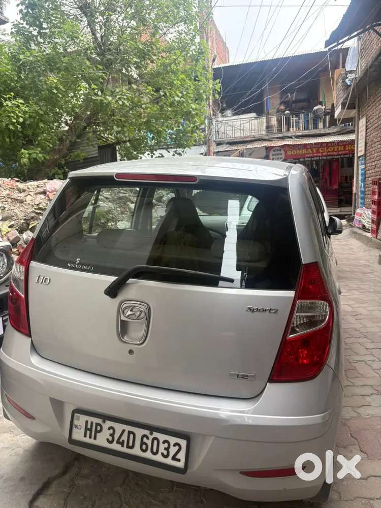 Original Color Not Even A Dent On Car Very Carefully Driven Car.