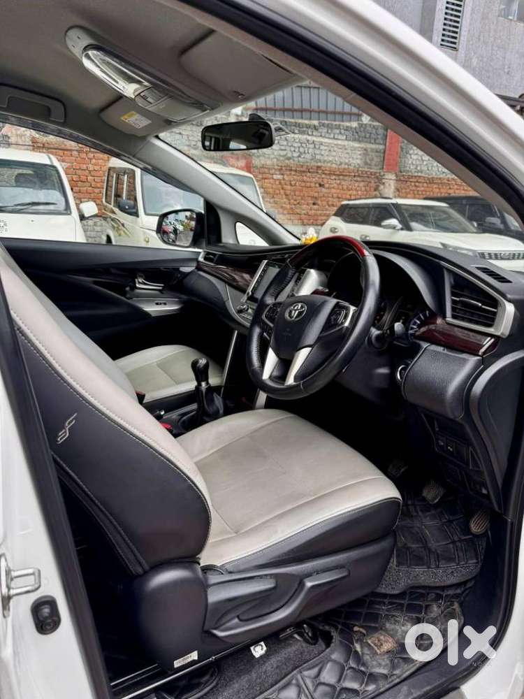 Toyota Innova Crysta 2.4 V, 2022, Diesel