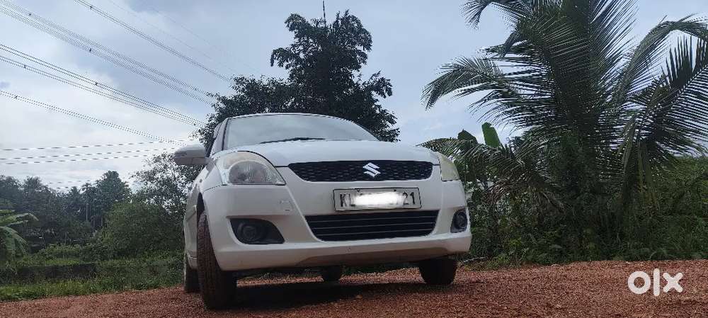 Maruti Suzuki Swift 2013 Petrol 100000 Km Driven