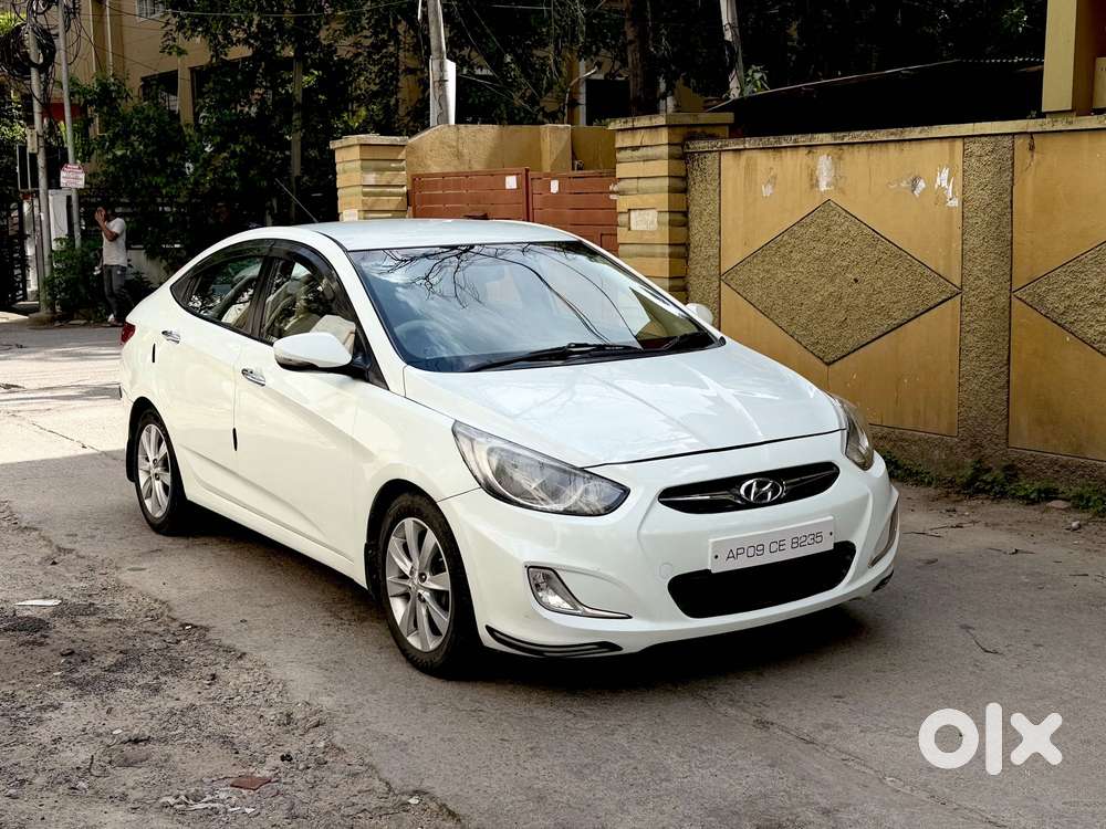 Hyundai Verna 1.6 Sx (o) Vtvt At, 2011, Petrol