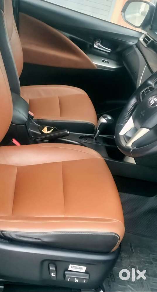 Toyota Innova Crysta