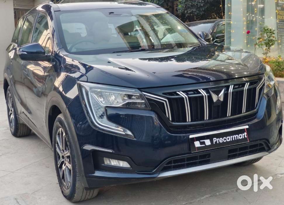 Mahindra Xuv700 2.0 Ax 7 Petrol Mt Str, 2021, Petrol