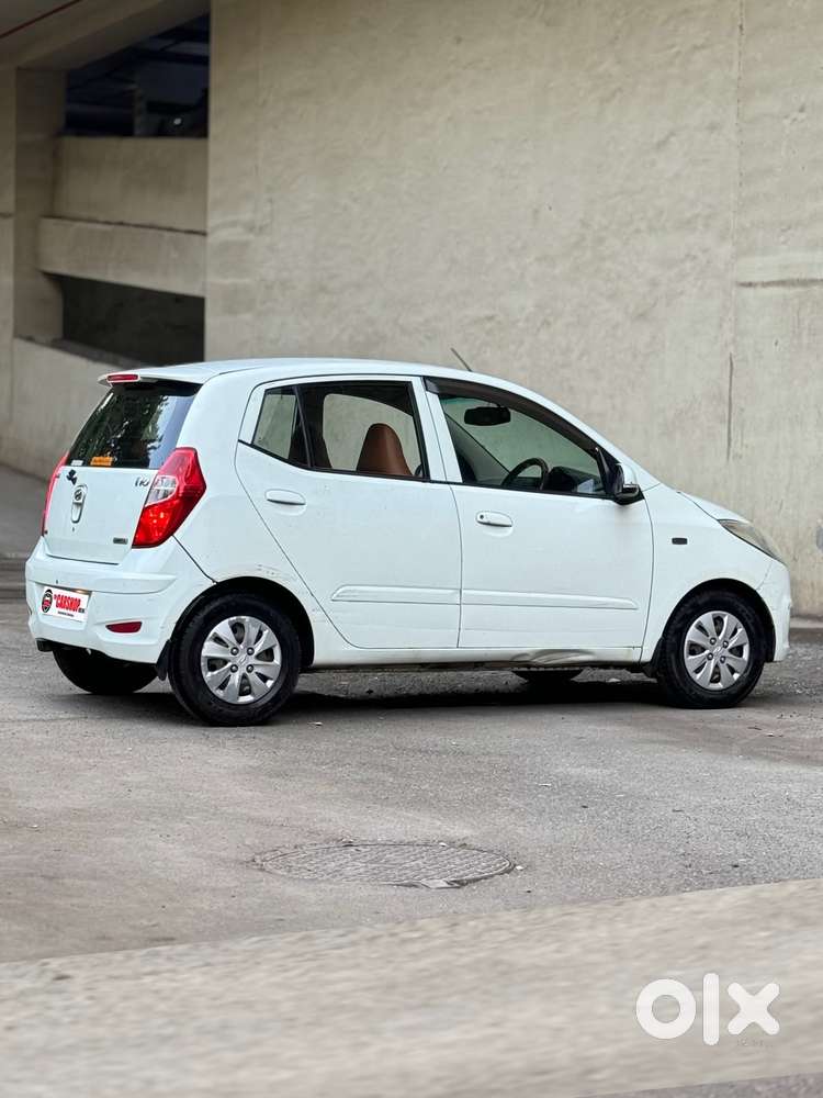 Hyundai I10 Sportz At, 2012, Petrol