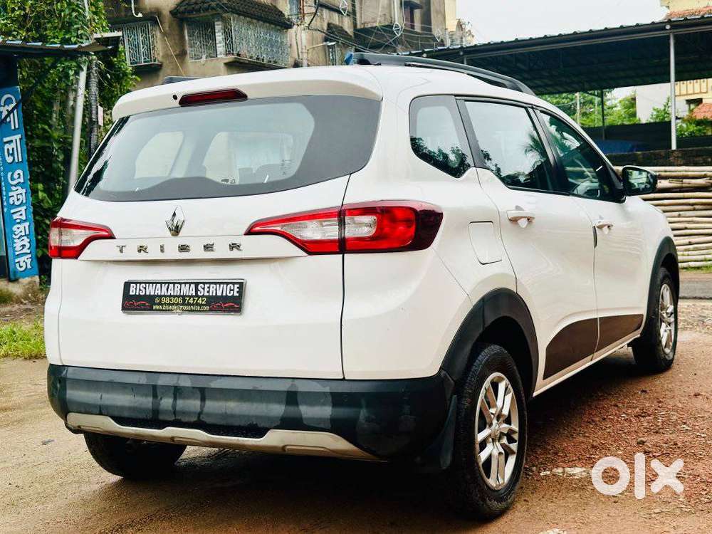 Renault Triber Rxt, 2023, Petrol
