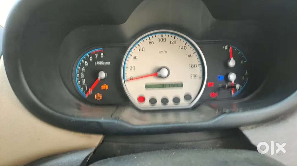 Hyundai I10 2030 Petrol Well Maintained  लेने वाले ही मैसेज करें