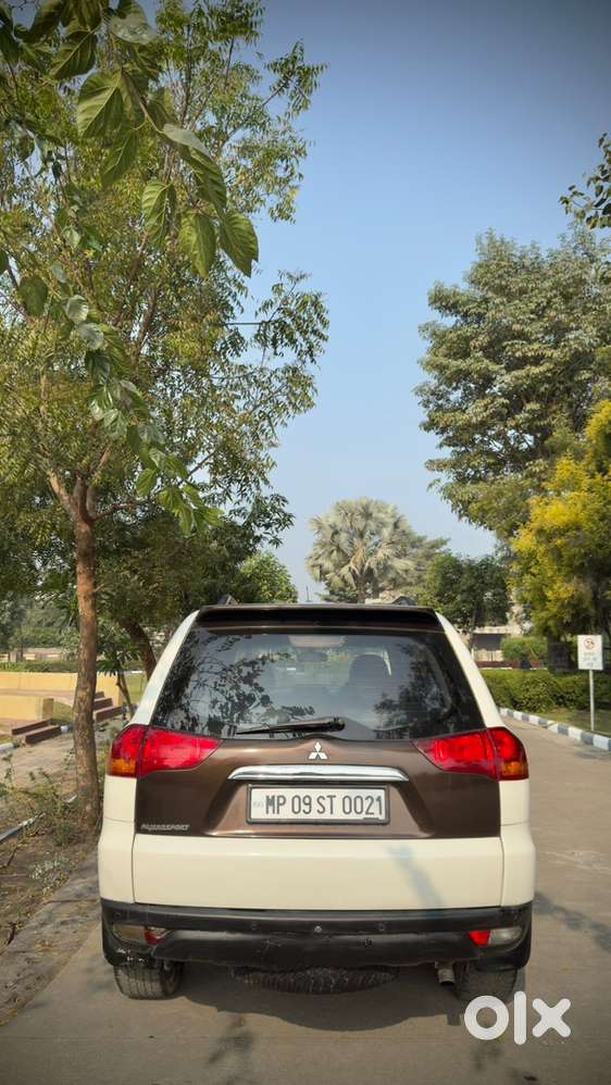 Mitsubishi Pajero Sport 4x4 Manual 2014 Diesel  Vip 0021  Excellent