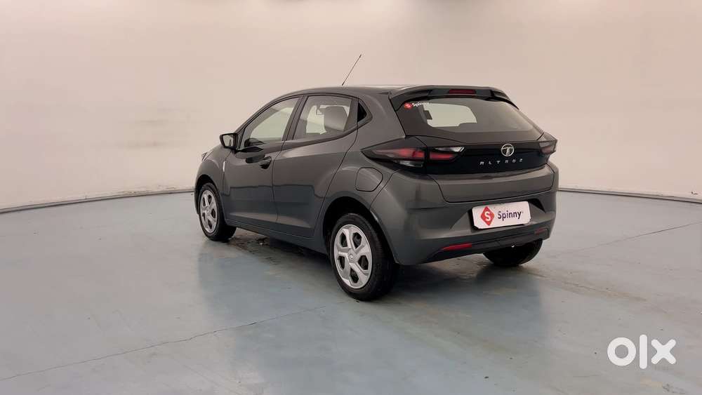 Tata Altroz 1.2 Xm Plus, 2022, Petrol