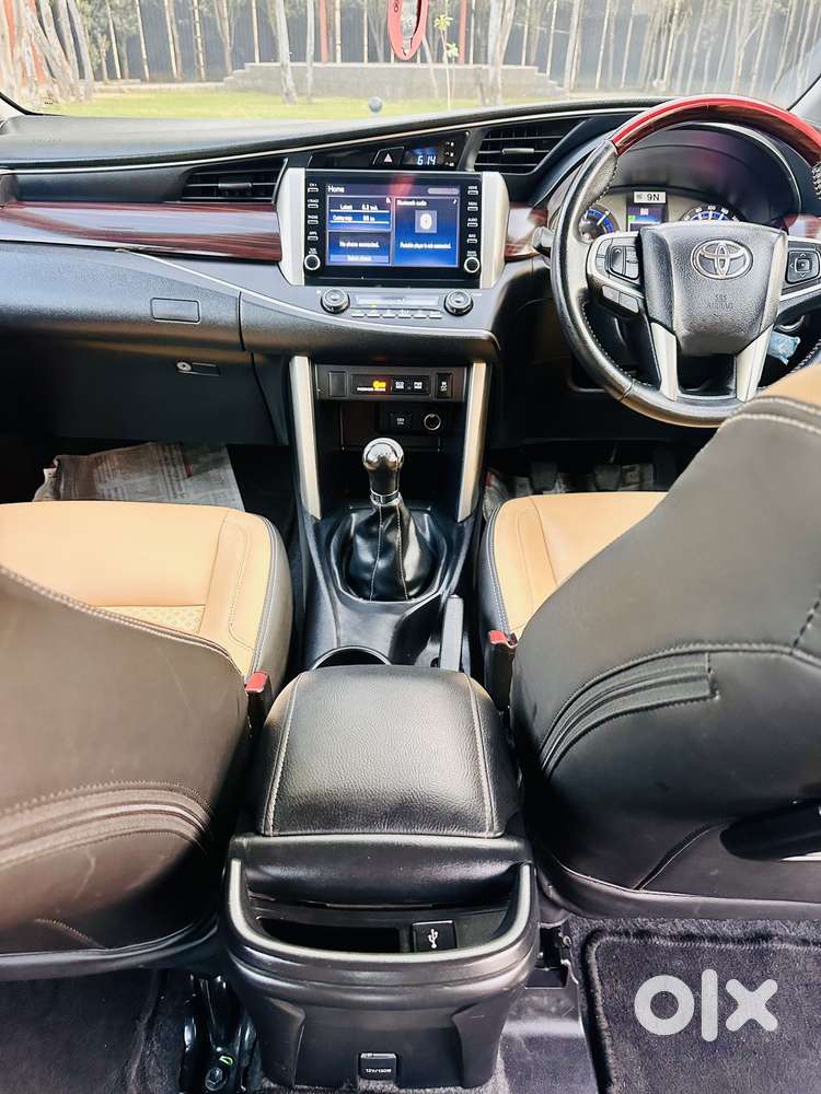 Toyota Innova Crysta