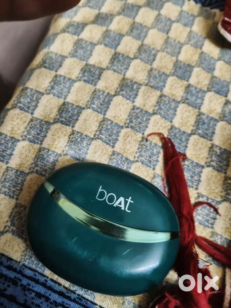 Boat Earbud 131 noise cancellation