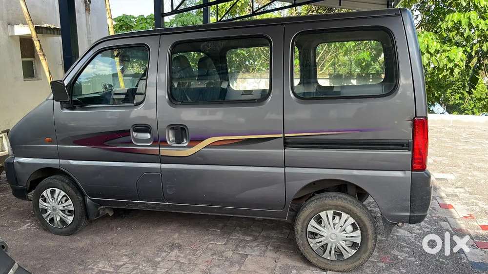 I Want To Buy New Sedan Car