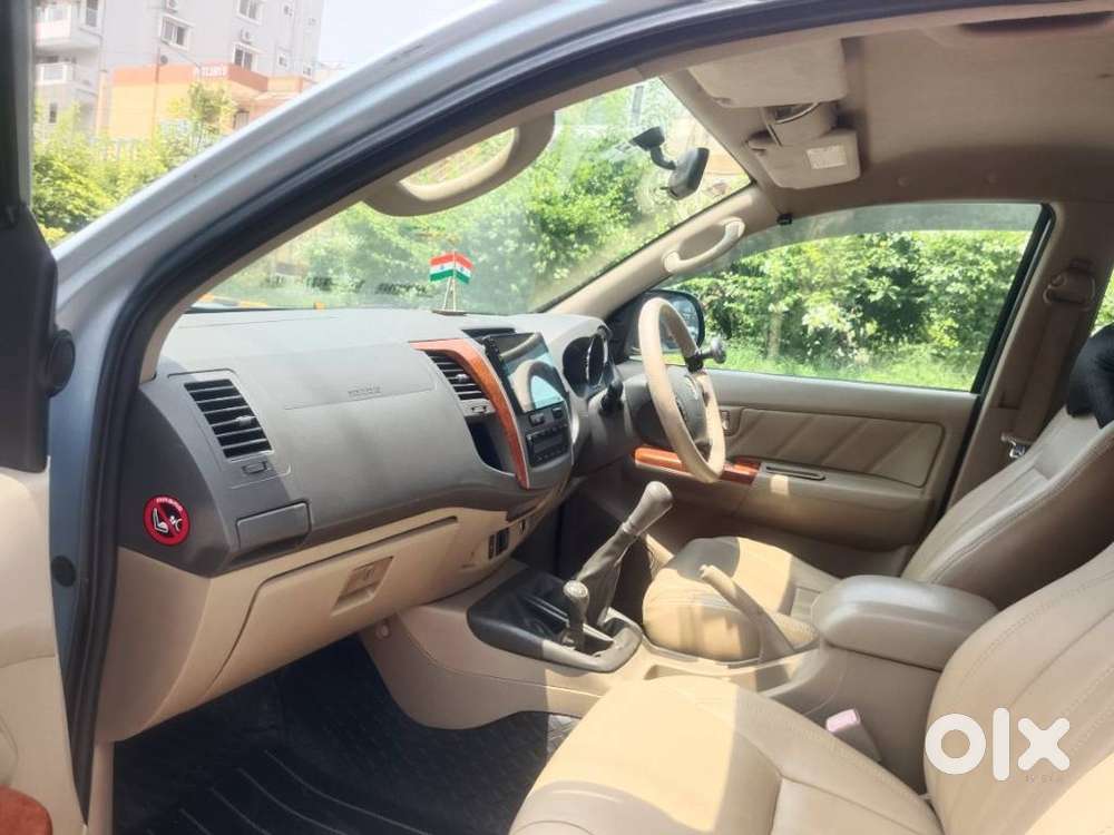 Toyota Fortuner [ ] 3.0 4x4 Mt, 2011, Diesel