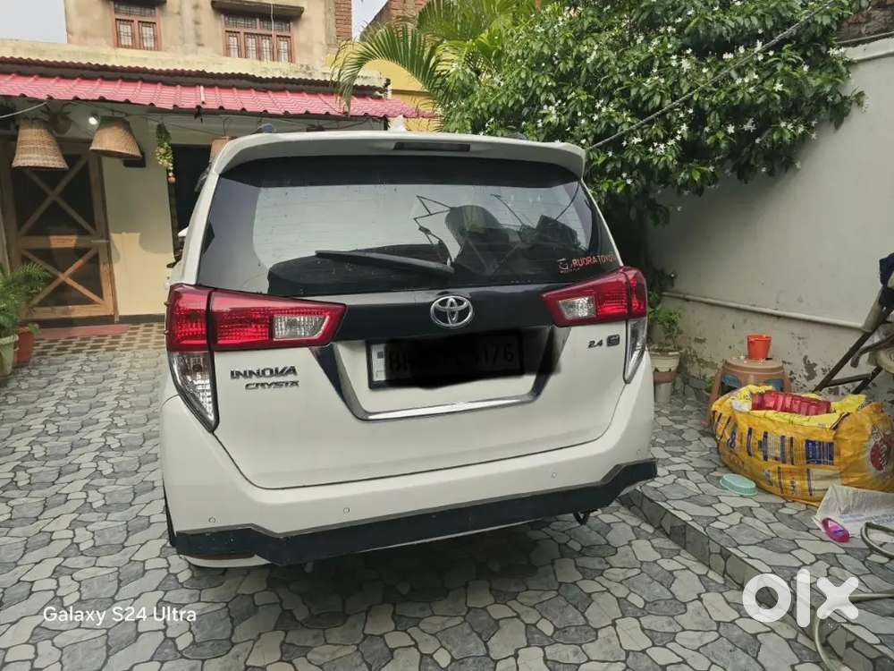 Toyota Innova Crysta 2021
