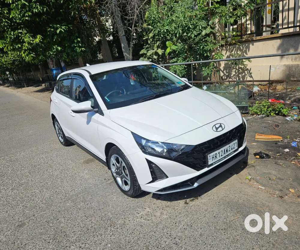 Hyundai New I20 2025 Petrol 4000 Km Driven