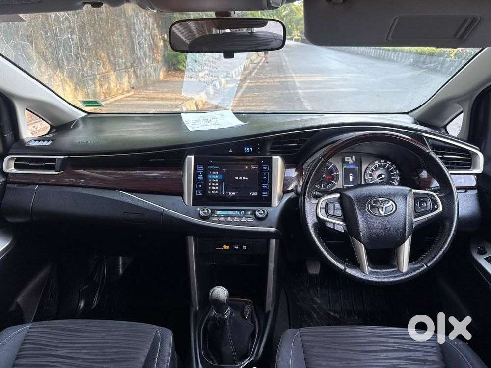 Toyota Innova Crysta 2.4 V 8 Str, 2017, Diesel