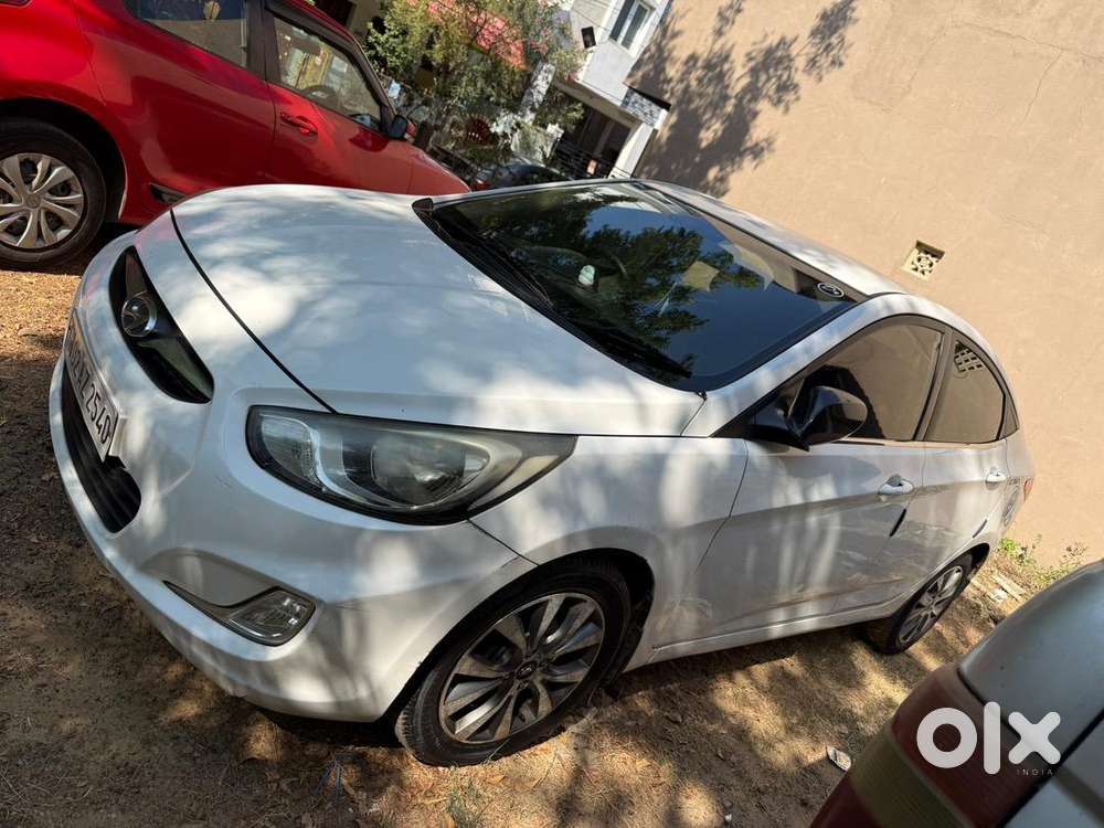 Hyundai Fluidic Verna 2014 Petrol 40000 Km Driven