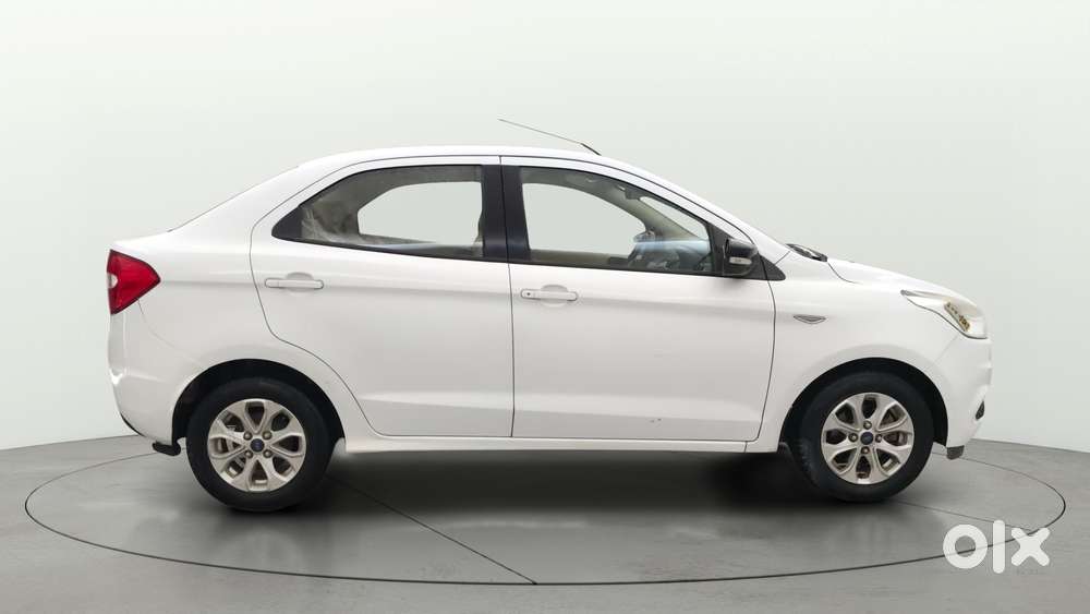 Ford Figo Aspire Titanium, 2016, Petrol
