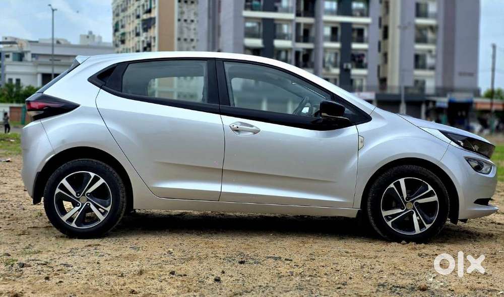 Tata Altroz Xz, 2020, Petrol